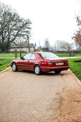Lot 283 - 1995 Mercedes-Benz E220 Coupé