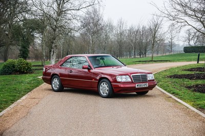 Lot 283 - 1995 Mercedes-Benz E220 Coupé