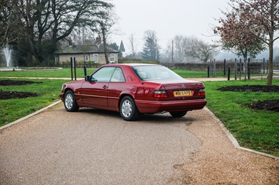 Lot 283 - 1995 Mercedes-Benz E220 Coupé