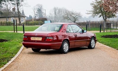 Lot 283 - 1995 Mercedes-Benz E220 Coupé