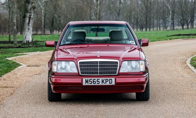 Lot 283 - 1995 Mercedes-Benz E220 Coupé