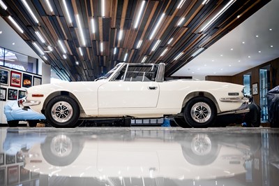 Lot 198 - 1971 Triumph Stag Mk. I