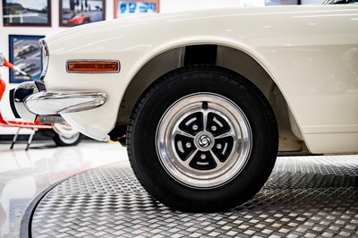 Lot 198 - 1971 Triumph Stag Mk. I