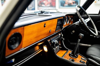 Lot 198 - 1971 Triumph Stag Mk. I