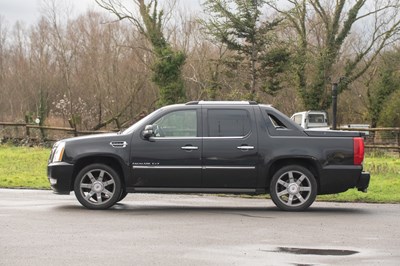 Lot 128 - 2010 Cadillac Escalade EXT Pick-up
