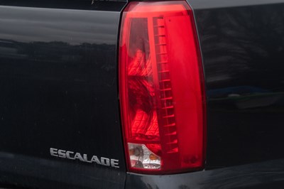 Lot 128 - 2010 Cadillac Escalade EXT Pick-up