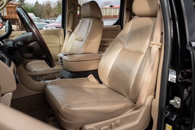 Lot 128 - 2010 Cadillac Escalade EXT Pick-up