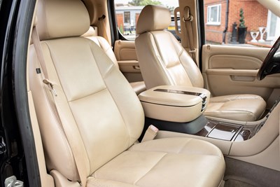 Lot 128 - 2010 Cadillac Escalade EXT Pick-up