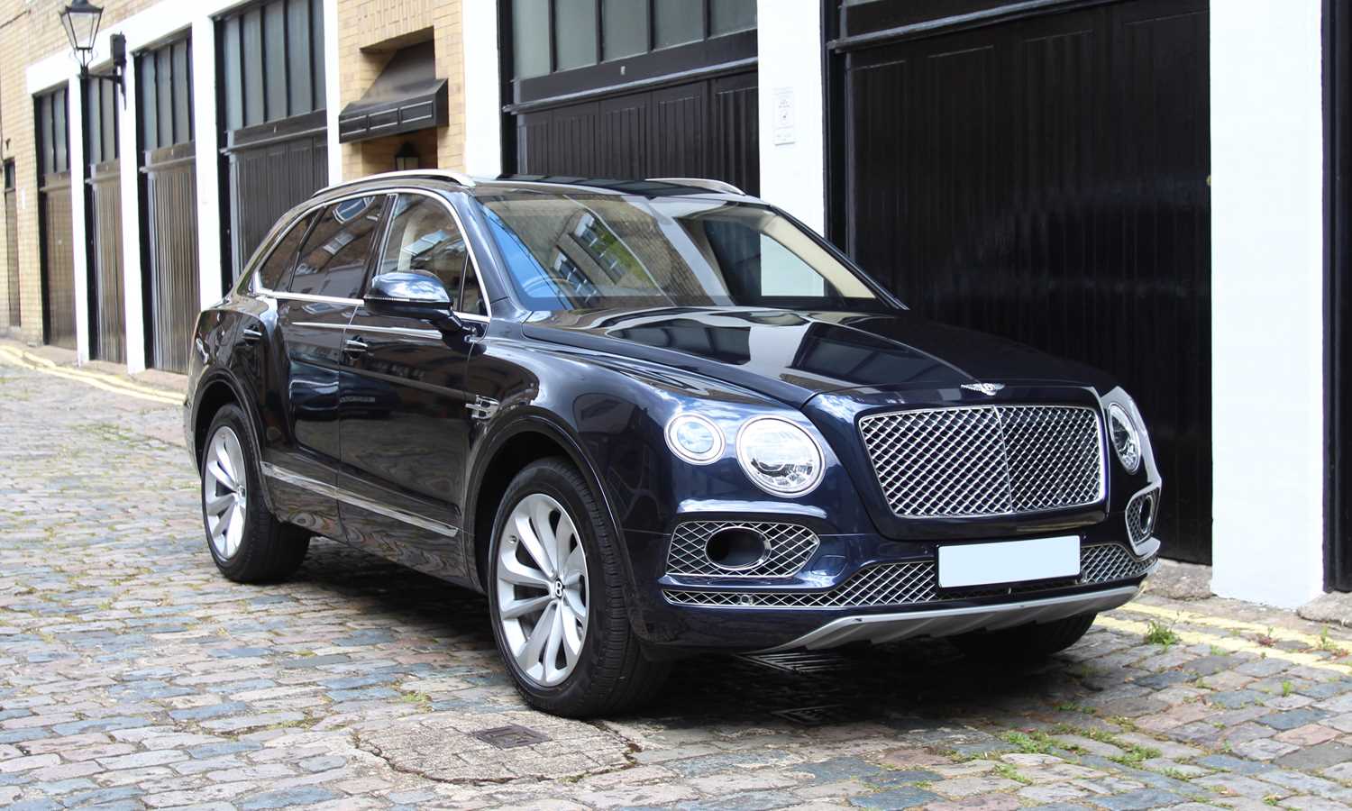Lot 260 - 2017 Bentley Bentayga