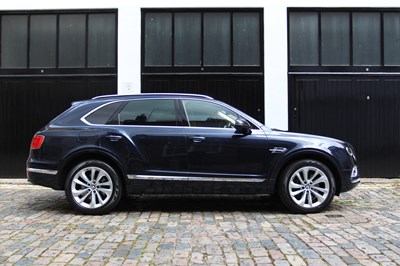 Lot 260 - 2017 Bentley Bentayga