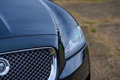 Lot 285 - 2010 Jaguar XJ V8 Premium Luxury (5.0 litre)