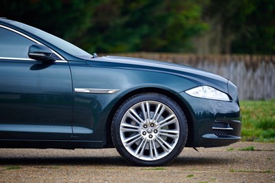 Lot 285 - 2010 Jaguar XJ V8 Premium Luxury (5.0 litre)