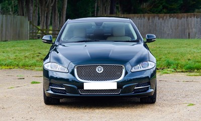 Lot 285 - 2010 Jaguar XJ V8 Premium Luxury (5.0 litre)