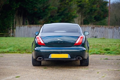 Lot 285 - 2010 Jaguar XJ V8 Premium Luxury (5.0 litre)