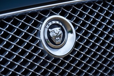 Lot 285 - 2010 Jaguar XJ V8 Premium Luxury (5.0 litre)