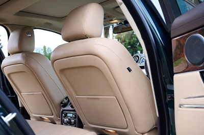 Lot 285 - 2010 Jaguar XJ V8 Premium Luxury (5.0 litre)