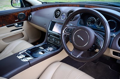 Lot 285 - 2010 Jaguar XJ V8 Premium Luxury (5.0 litre)