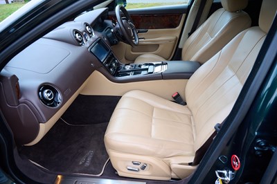 Lot 285 - 2010 Jaguar XJ V8 Premium Luxury (5.0 litre)