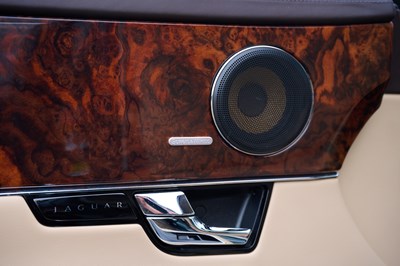 Lot 285 - 2010 Jaguar XJ V8 Premium Luxury (5.0 litre)