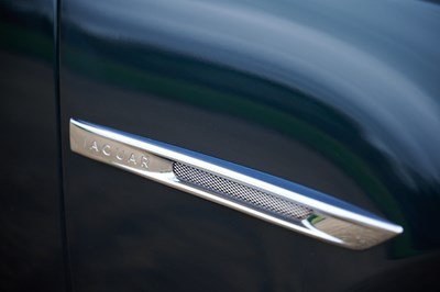 Lot 285 - 2010 Jaguar XJ V8 Premium Luxury (5.0 litre)