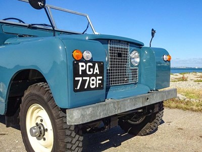 Lot 225 - 1968 Land Rover Series II A 109"