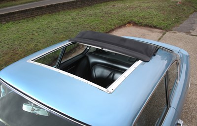 Lot 208 - 1968 Aston Martin DB6 Saloon