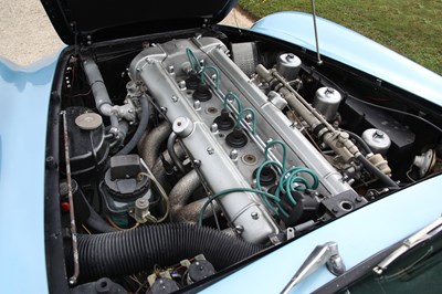 Lot 208 - 1968 Aston Martin DB6 Saloon