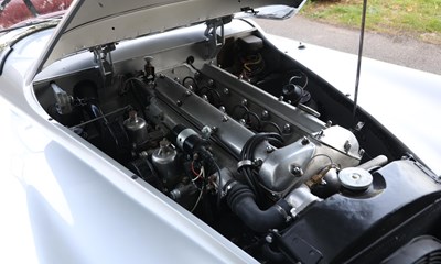 Lot 257 - 1953 Jaguar XK120 SE Roadster