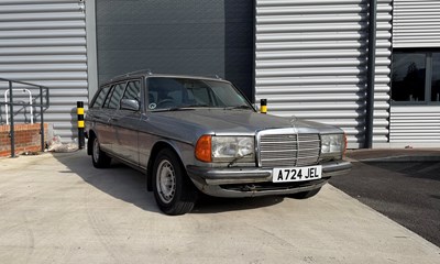 Lot 1983 Mercedes-Benz 280 TE