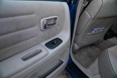 Lot 2002 Lexus IS200