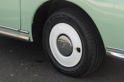 Lot 127 - 1991 Nissan Figaro