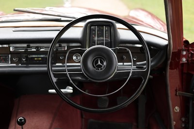 Lot 135 - 1967 Mercedes-Benz 220B Fintail