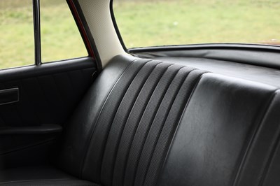Lot 135 - 1967 Mercedes-Benz 220B Fintail