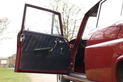 Lot 135 - 1967 Mercedes-Benz 220B Fintail