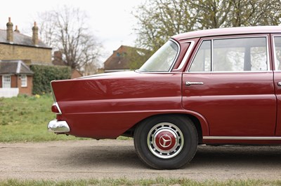 Lot 135 - 1967 Mercedes-Benz 220B Fintail