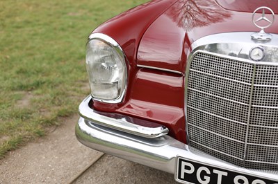 Lot 135 - 1967 Mercedes-Benz 220B Fintail
