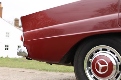 Lot 135 - 1967 Mercedes-Benz 220B Fintail
