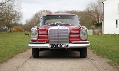 Lot 135 - 1967 Mercedes-Benz 220B Fintail