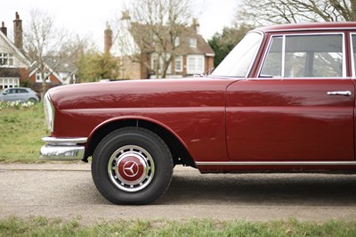 Lot 135 - 1967 Mercedes-Benz 220B Fintail