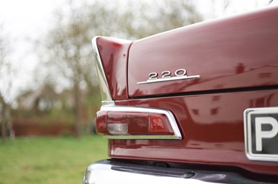 Lot 135 - 1967 Mercedes-Benz 220B Fintail