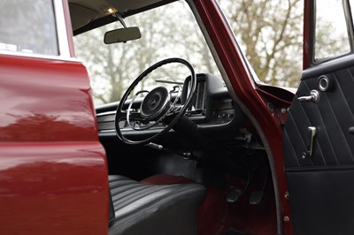 Lot 135 - 1967 Mercedes-Benz 220B Fintail