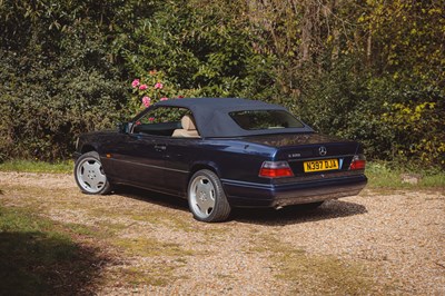 Lot 144 - 1995 Mercedes-Benz E220 Cabriolet