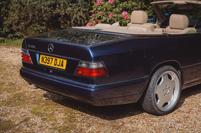 Lot 144 - 1995 Mercedes-Benz E220 Cabriolet