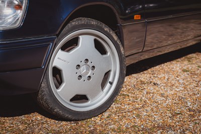 Lot 144 - 1995 Mercedes-Benz E220 Cabriolet