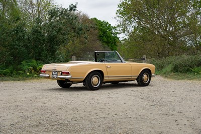 Lot 295 - 1966 Mercedes-Benz 230 SL Pagoda