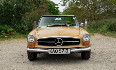 Lot 295 - 1966 Mercedes-Benz 230 SL Pagoda