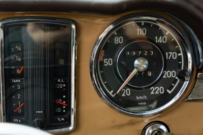 Lot 295 - 1966 Mercedes-Benz 230 SL Pagoda