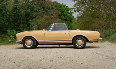Lot 295 - 1966 Mercedes-Benz 230 SL Pagoda