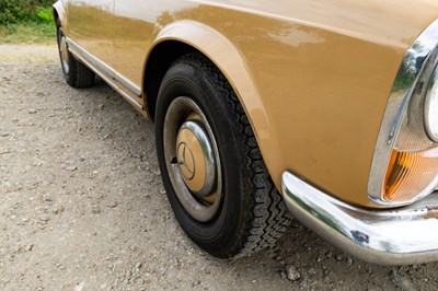 Lot 295 - 1966 Mercedes-Benz 230 SL Pagoda