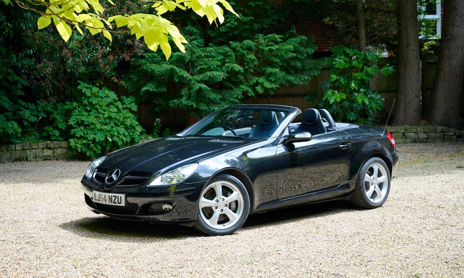 Lot 108 - 2004 Mercedes-Benz SLK 350